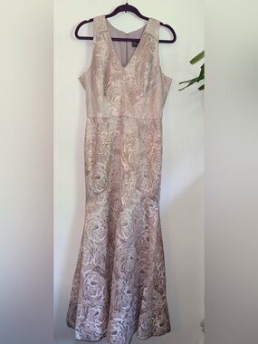 Theia Blush Rose Jacquard V-Neck Mermaid Maxi Dress Size 14